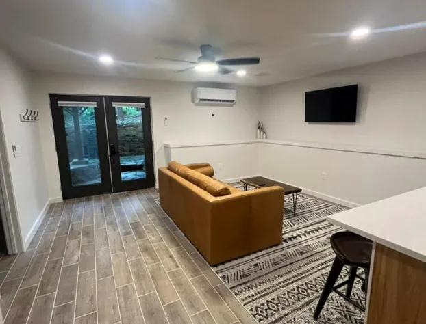 The Wells Hotel Cashiers hotel detail image 1