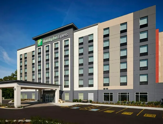 Holiday Inn Express Sarnia - Point Edward by IHG hotel detail image 2