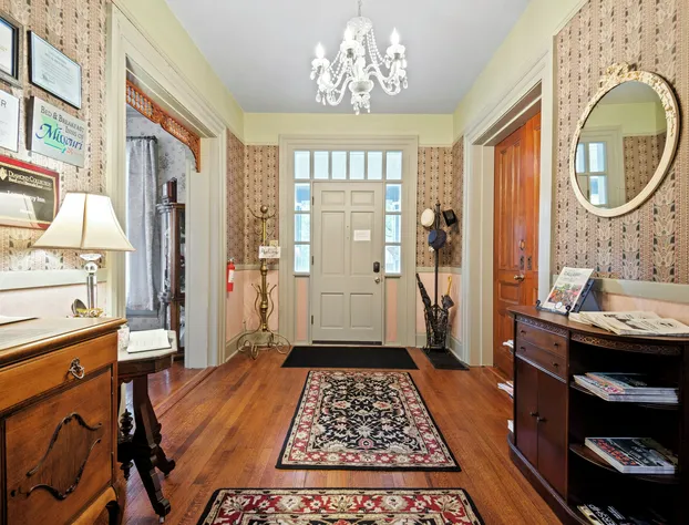 Loganberry Inn hotel detail image 4