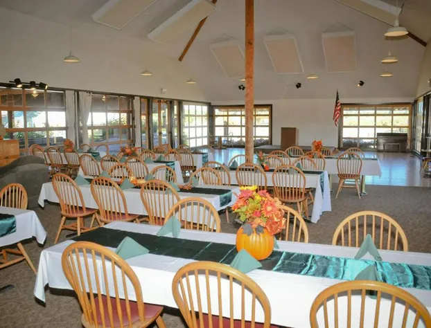 Bend-Sunriver Camping Resort Wheelchair Accessible Yurt 13 hotel detail image 4