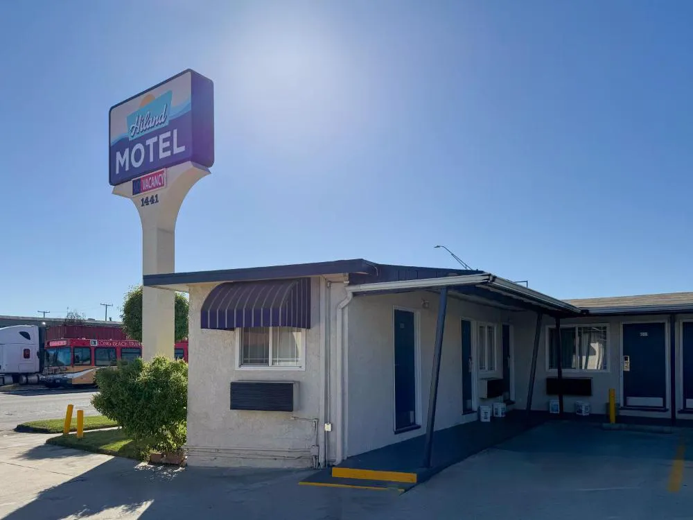 Hiland Motel hotel hero
