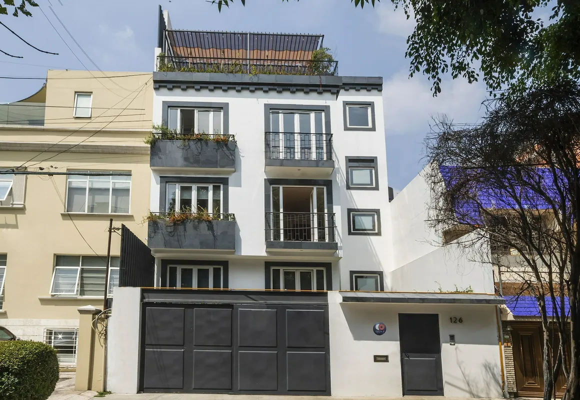 Caravansaro Goldsmith hotel hero