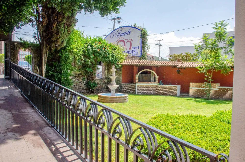 Hotel O Puente hotel hero