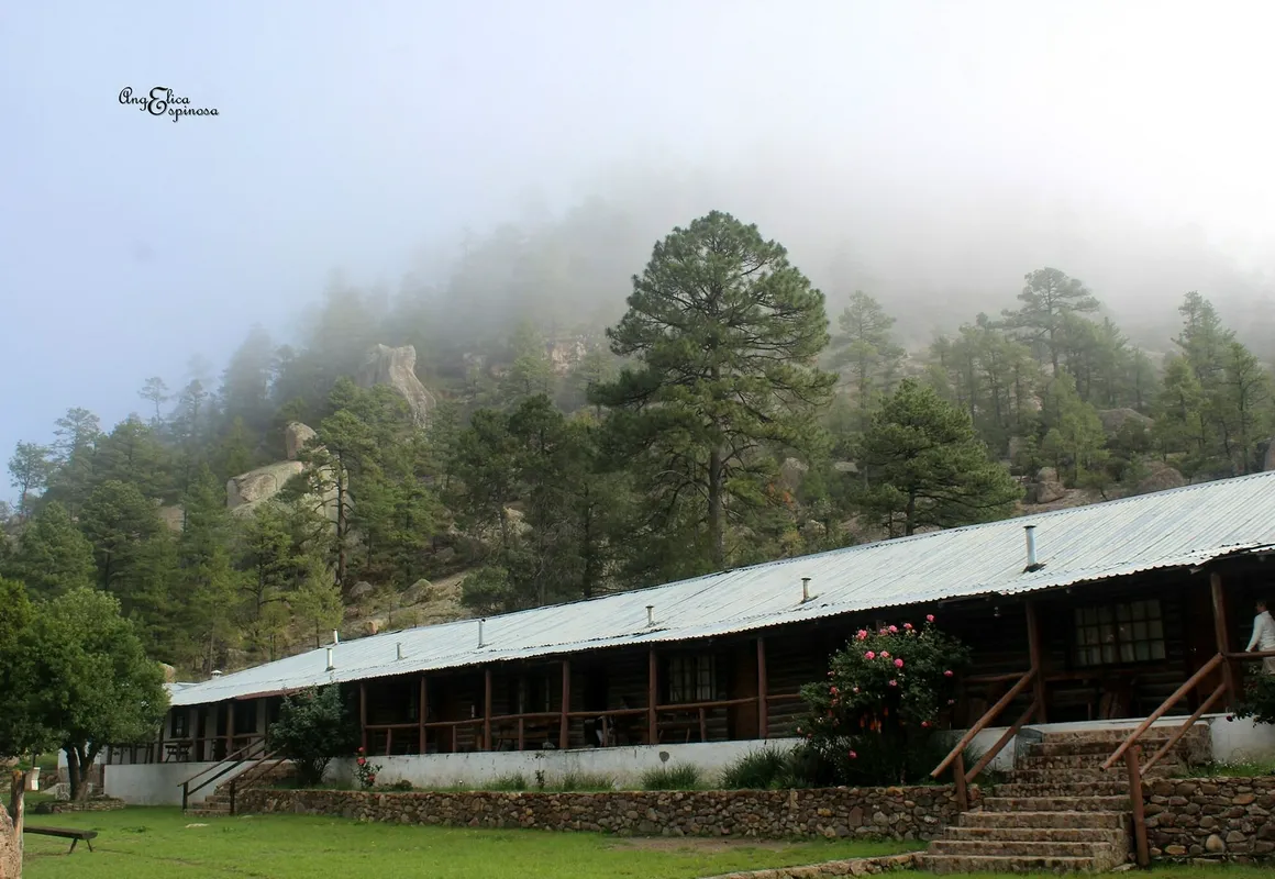 Hotel Sierra Lodge Cusarare hotel hero
