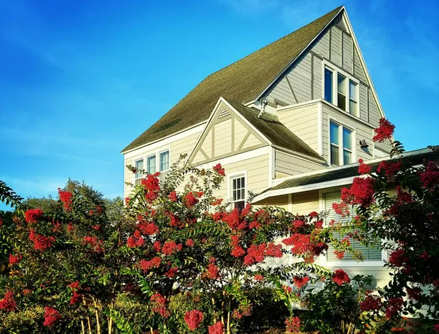 The Kenwood Gables Boutique Bed & Breakfast hotel detail image 4
