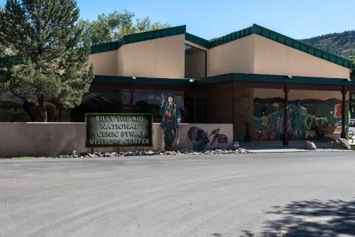 Aloft Cabin 1 Bedroom 1 Loft Midtown Sleeps 6 hotel detail image 3