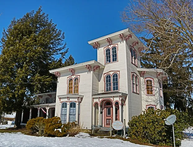 BUTLER HOUSE at The Cherry Creek Inn hotel detail image 3