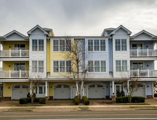 Hemingways By the Sea hotel detail image 1