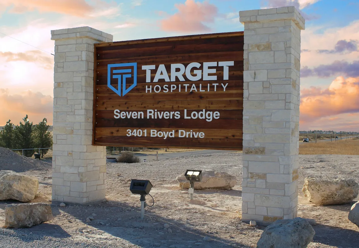 Target Hospitality-Seven Rivers Lodge Carlsbad hotel hero