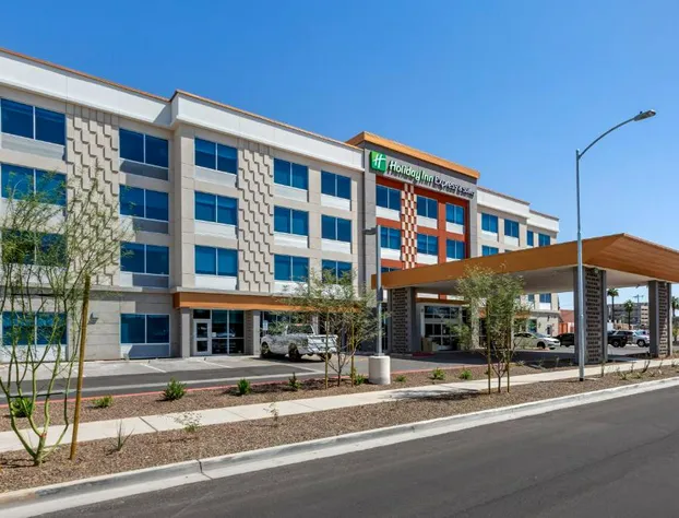 Holiday Inn Express & Suites Phoenix Dwtn - State Capitol by IHG hotel detail image 1