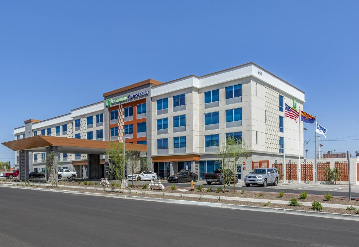Holiday Inn Express & Suites Phoenix Dwtn - State Capitol, an IHG Hotel hotel hero