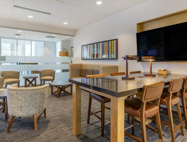 Holiday Inn Express & Suites Phoenix Dwtn - State Capitol, an IHG Hotel hotel detail image 2