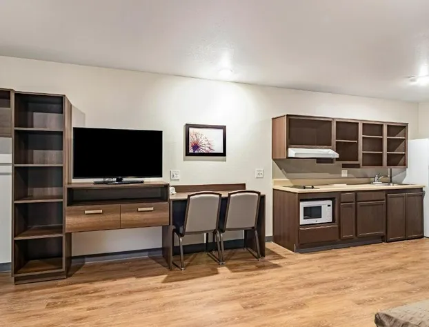 WoodSpring Suites Toledo Maumee hotel detail image 4