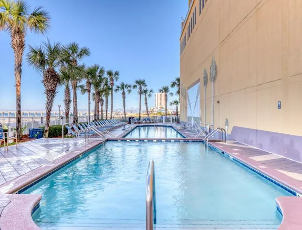 Sterling Reef Hotel hotel detail image 1