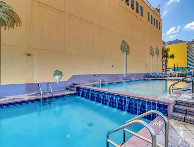 Sterling Reef Hotel hotel detail image 2