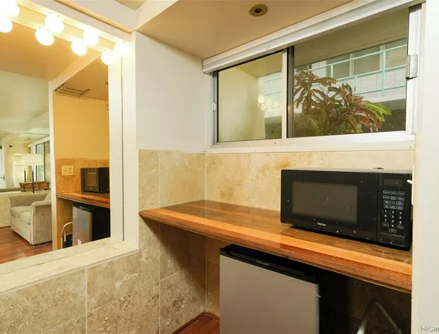 Diamond Head Beach Hotel hotel detail image 4