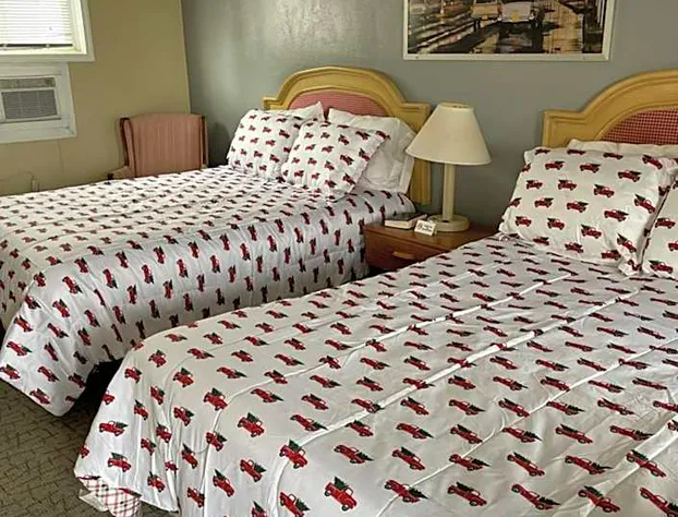 Hometown Inn hotel detail image 1