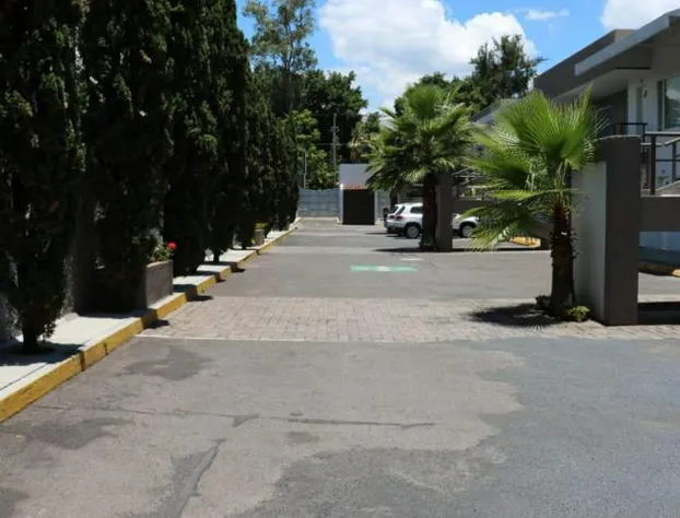 Cypres Hotel & Suites hotel detail image 4