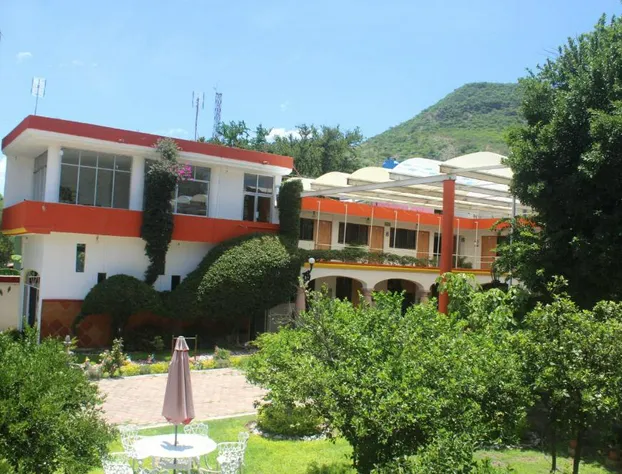 Hotel Muñoz De Luna hotel detail image 1