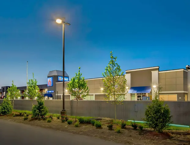 Motel 6 Louisville, KY - Airport - Fair Expo hotel detail image 3