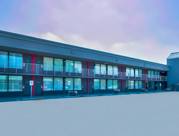 Motel 6 Louisville, KY - Airport - Fair Expo hotel detail image 1