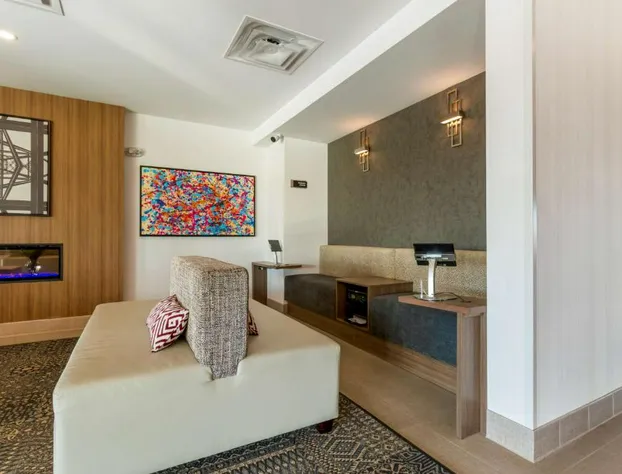 Best Western Plus Dauphin hotel detail image 2