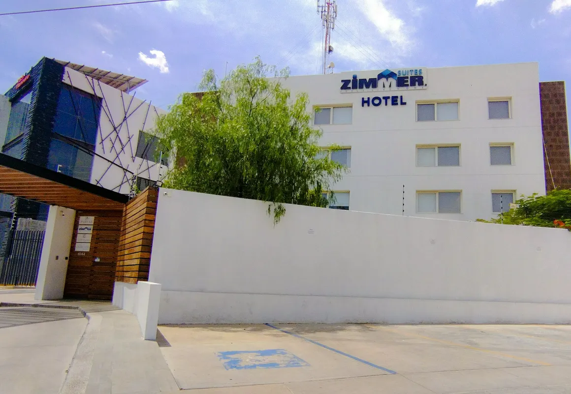 Zimmer Suites hotel hero