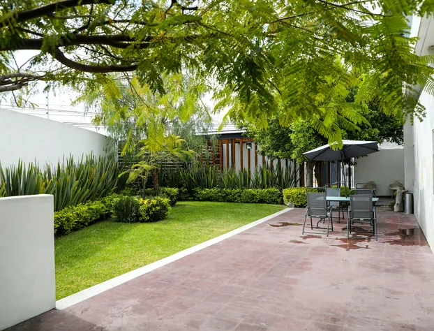 Zimmer Suites hotel detail image 1