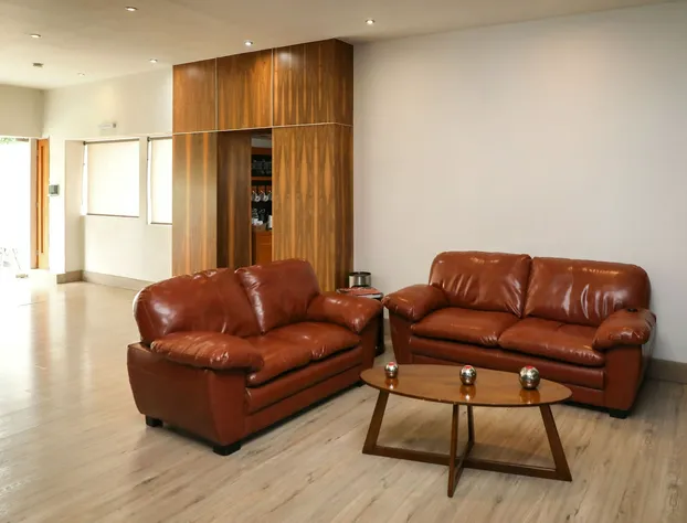 Zimmer Suites hotel detail image 3