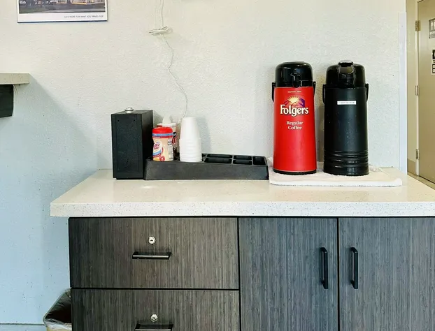 Motel 6 Mobile, AL – Airport Blvd hotel detail image 4