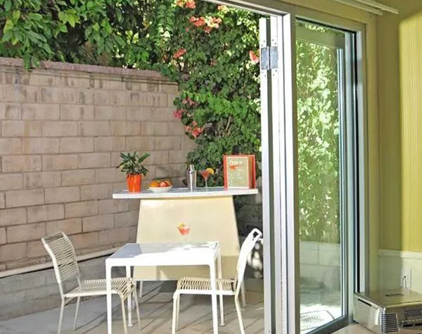 Orbit In 21 and Over hotel detail image 1