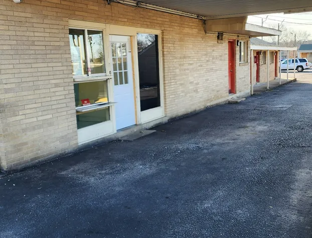 Travelers Motel hotel detail image 1