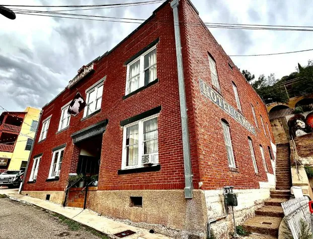 Hotel La More at The Bisbee Inn hotel detail image 1