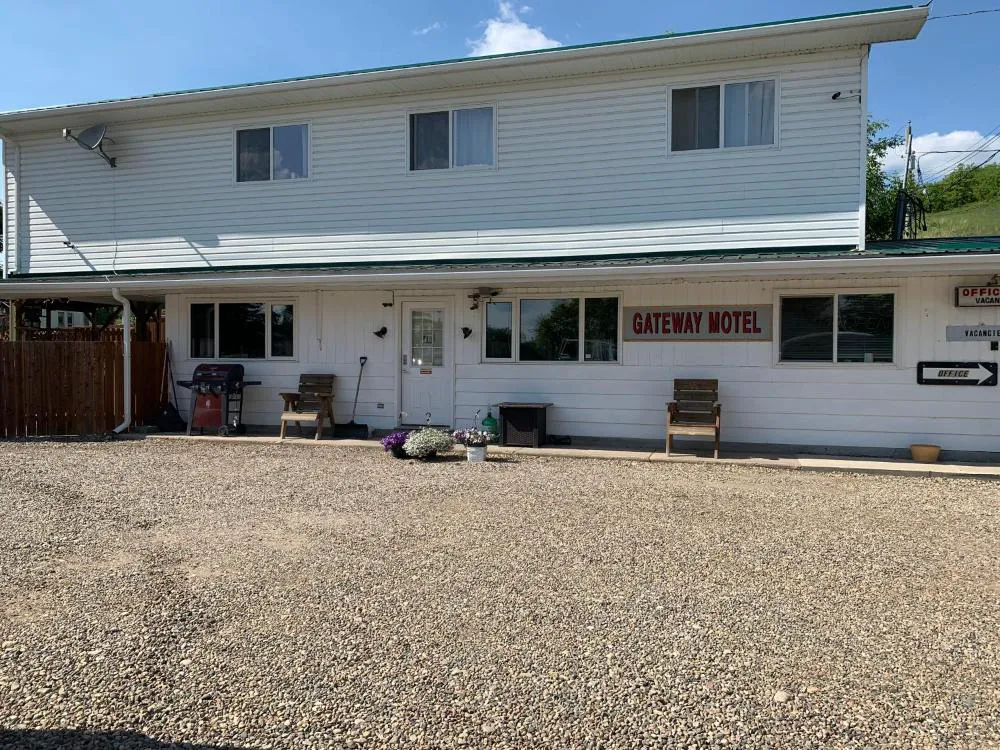 Gateway Motel hotel hero