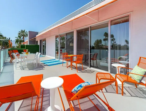 The Twist Palm Springs hotel detail image 2