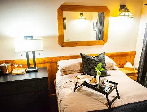 Haida House at Tllaal hotel detail image 3