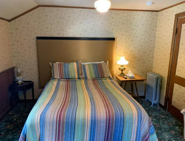 Maple Lane Empire hotel detail image 3