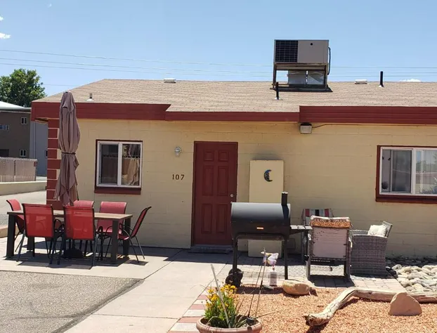 Red Rock Motel and Dam Motel hotel detail image 3