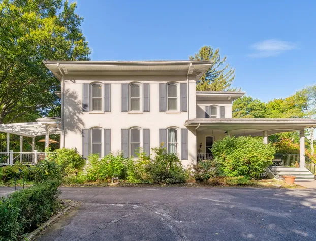 Monroe Manor Inn hotel detail image 1