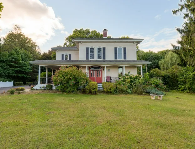 Monroe Manor Inn hotel detail image 2