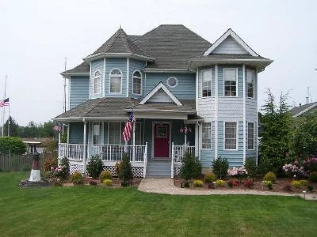 Captain's Cottage hotel hero