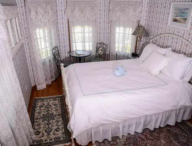 Captain's Cottage hotel detail image 3