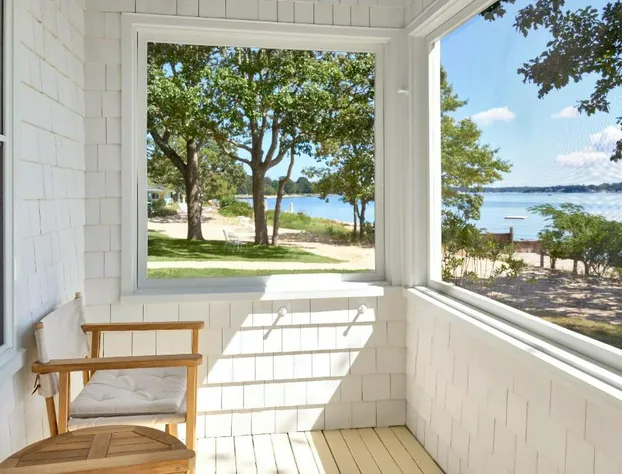 Silver Sands Motel & Beach Bungalows hotel detail image 2