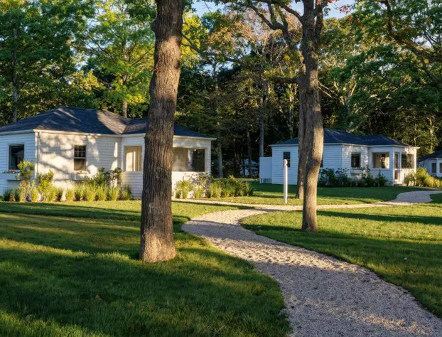 Silver Sands Motel & Beach Bungalows hotel detail image 4