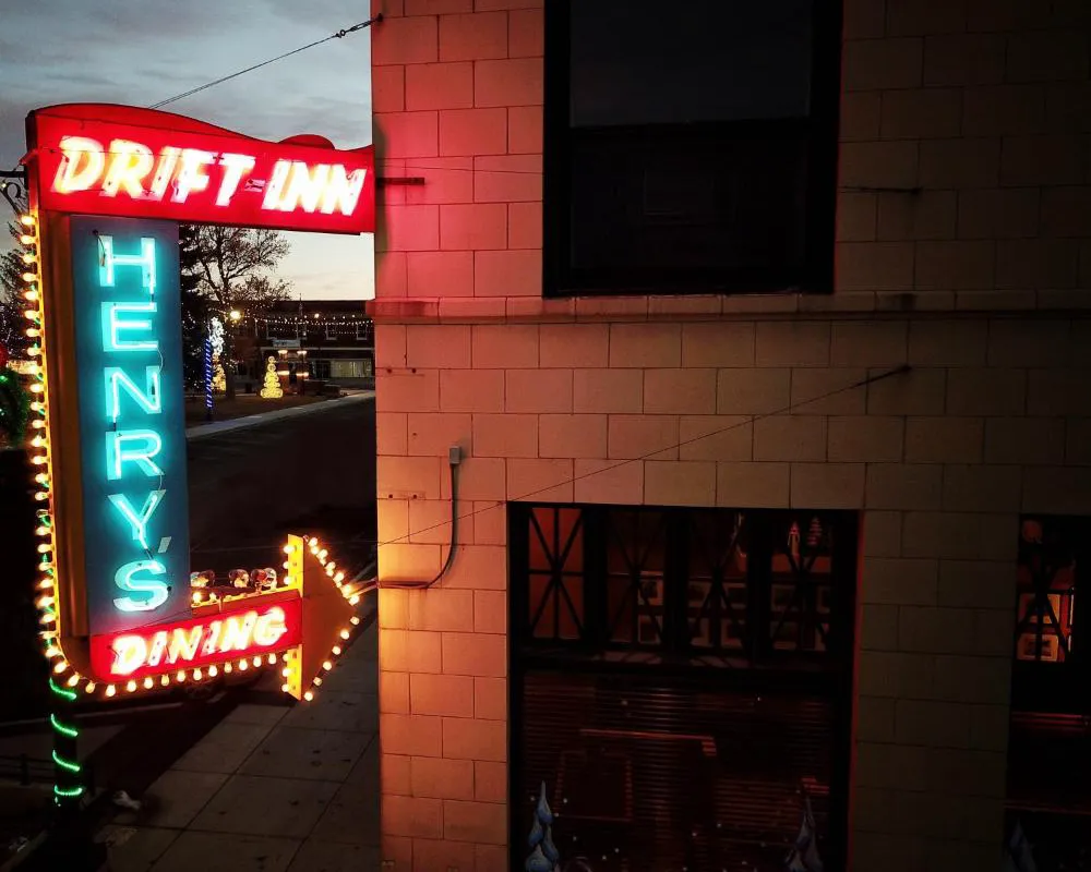 The Drift Inn hotel hero