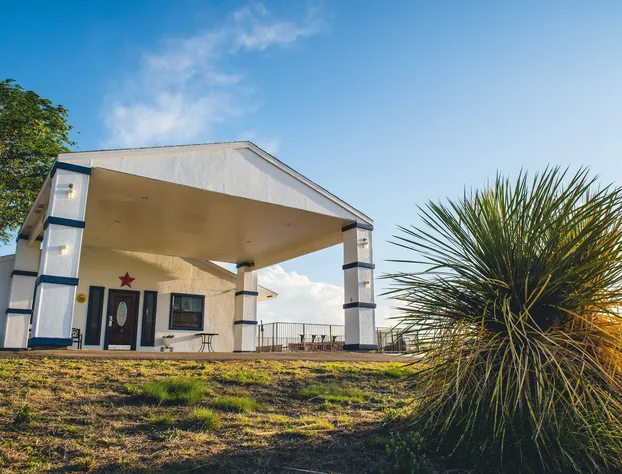 Riata Inn hotel detail image 3