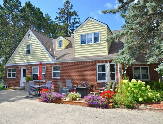 Riverside Point Resort hotel detail image 2