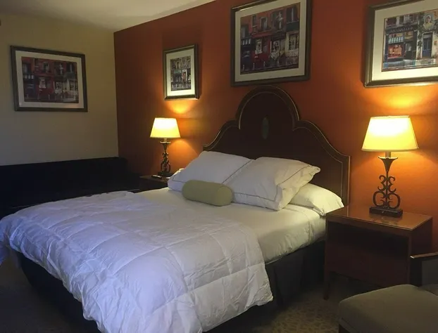 Bayshore Inn hotel detail image 3