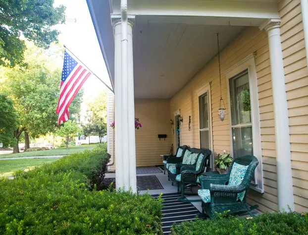 Red Rose Inn Bed & Breakfast hotel detail image 1