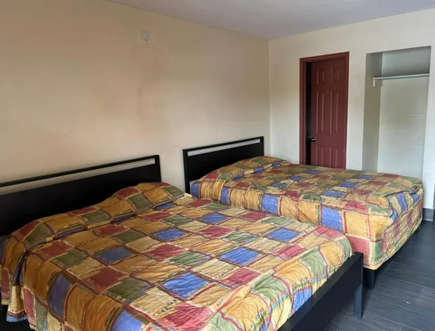 Slumberland Motel hotel detail image 4